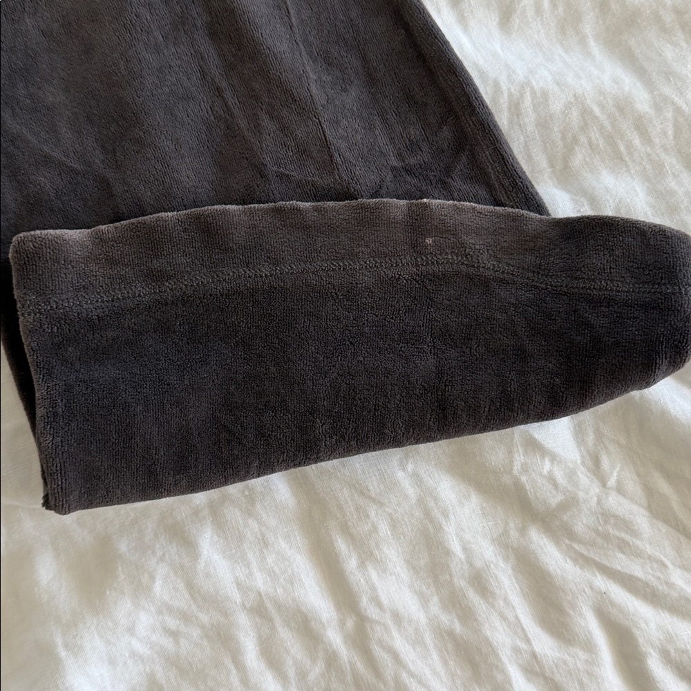 Juicy Couture Velour Gray Pants - Picture 13 of 16